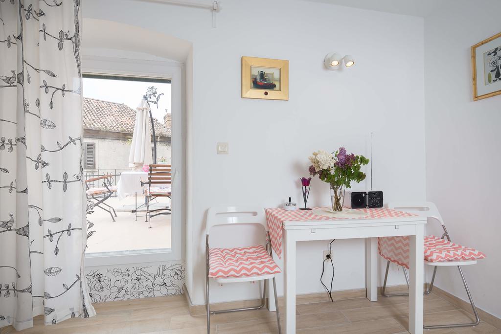 Phoenix Studio Apartment Split Exterior foto